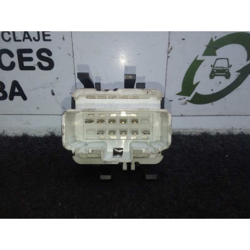 Recambio de mando elevalunas delantero izquierdo para renault laguna ii (bg0) 2.0 referencia OEM IAM  2.BOTONES CONECTOR.BLANCO