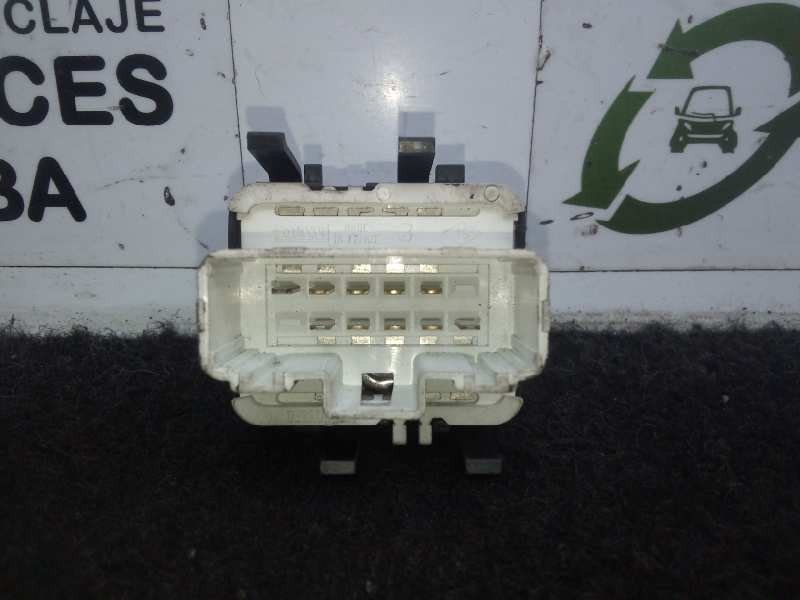 Recambio de mando elevalunas delantero izquierdo para renault laguna ii (bg0) 2.0 referencia OEM IAM  2.BOTONES CONECTOR.BLANCO