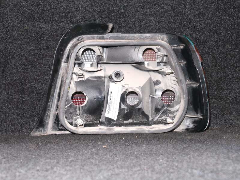 Recambio de piloto trasero izquierdo para bmw serie 3 berlina (e36) 1.7 turbodiesel cat referencia OEM IAM  COMPACT AMBAR