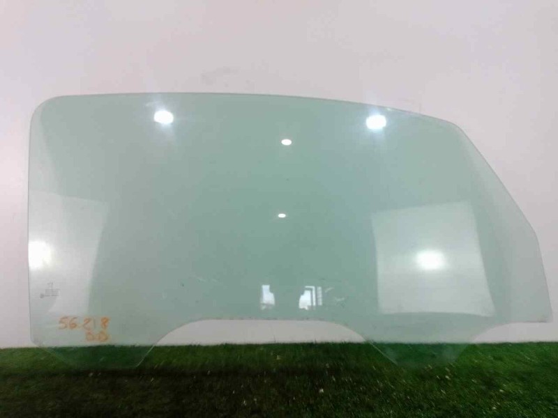 Recambio de luna delantera derecha para peugeot 1007 1.4 hdi referencia OEM IAM 9202C8  