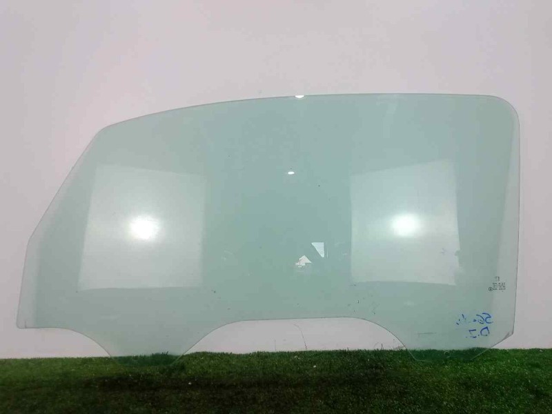 Recambio de luna delantera izquierda para peugeot 1007 1.4 hdi referencia OEM IAM 9201E5  