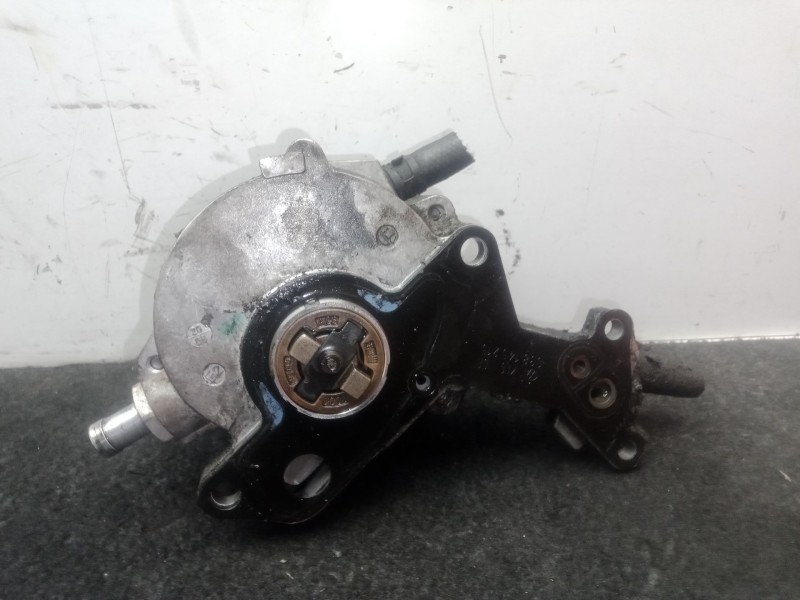 Recambio de bomba inyeccion para volkswagen passat b6 (3c2) 1.9 tdi referencia OEM IAM 038145209M - V140  BOSCH