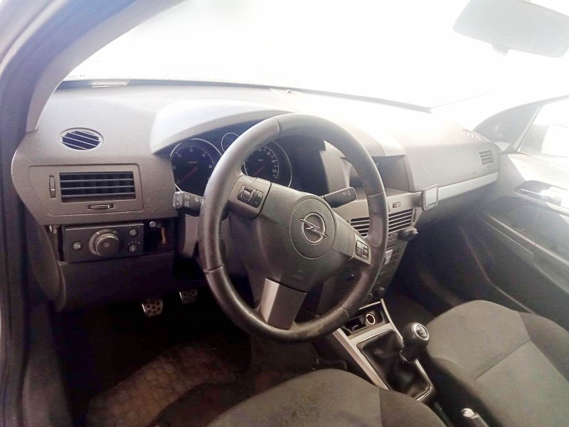 opel astra h (a04) del año 2006