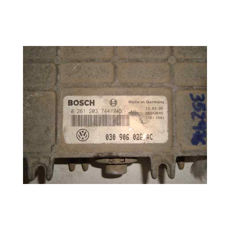 Recambio de centralita motor uce para volkswagen polo berlina (6n1) 1.05 referencia OEM IAM 0261203744/745-030906026AC  