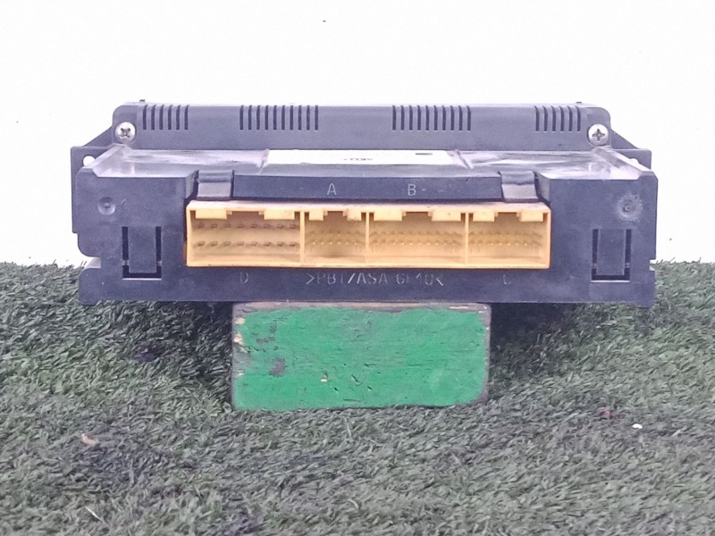 Recambio de mando climatizador para seat toledo ii (1m2) 1.8 20v referencia OEM IAM 5HB00797801 - 1M0820043B HELLA 