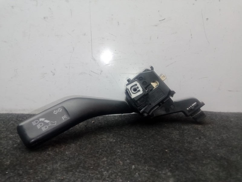 Recambio de mando luces para volkswagen golf v (1k1) 1.9 tdi referencia OEM IAM 1K0953513E  