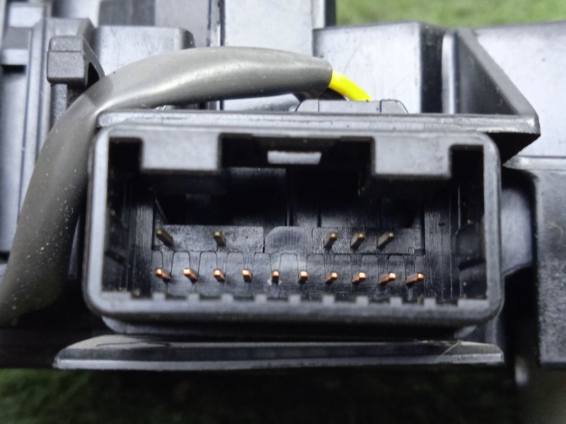 Recambio de mando luces para toyota auris 2.0 d-4d cat referencia OEM IAM 8414002330  