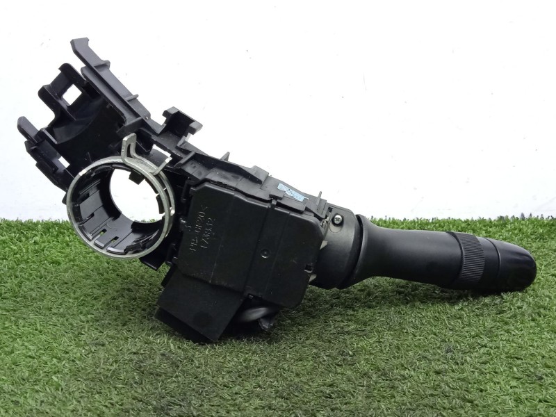 Recambio de mando luces para toyota auris 2.0 d-4d cat referencia OEM IAM 8414002330  