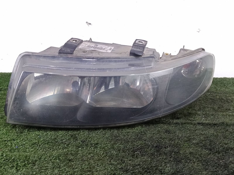 Recambio de faro izquierdo para seat toledo ii (1m2) 1.9 tdi referencia OEM IAM 1M1941015 VALEO 