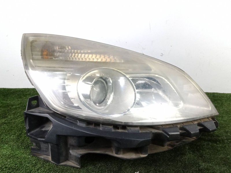 Recambio de faro derecho para renault grand scénic ii (jm0/1_) 1.9 dci (jm14) referencia OEM IAM SIN REFERENCIA  HALOGENO - 04-0