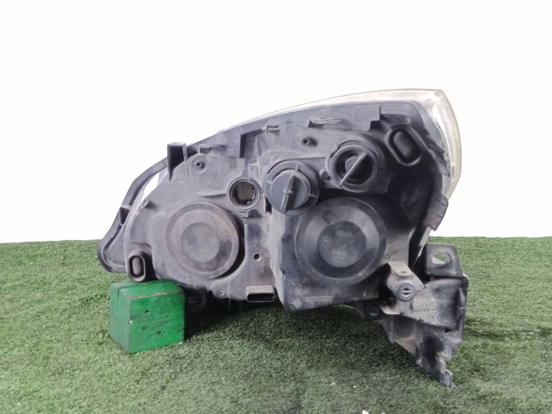 Recambio de faro derecho para renault grand scénic ii (jm0/1_) 1.9 dci (jm14) referencia OEM IAM SIN REFERENCIA  HALOGENO - 04-0