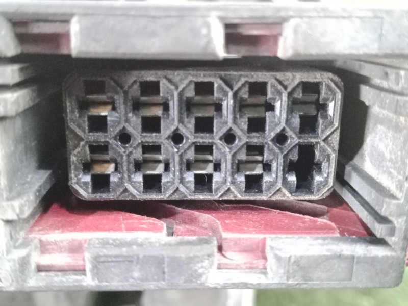 Recambio de faro izquierdo para volvo xc90 2.4 diesel cat referencia OEM IAM 8620571 - 89007589 VALEO HALOGENO