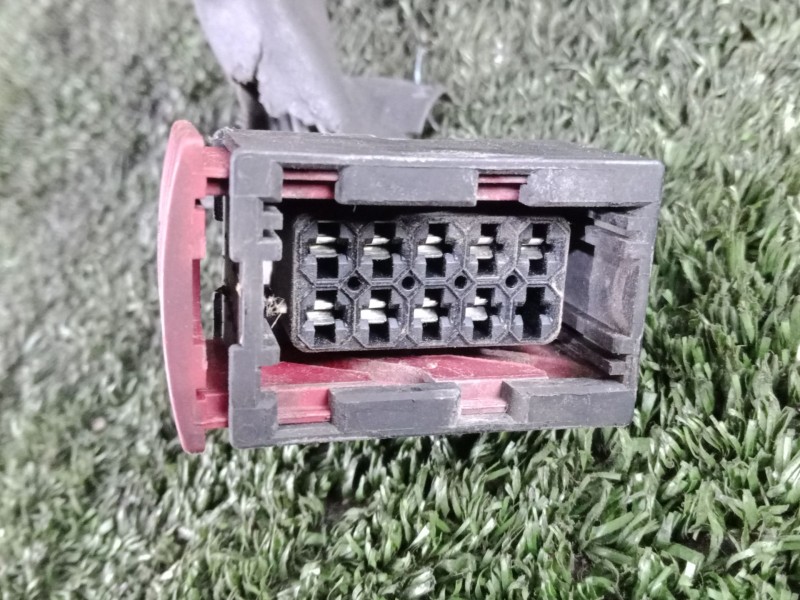 Recambio de faro derecho para volvo xc90 2.4 diesel cat referencia OEM IAM 8620572 - 89007588 VALEO HALOGENO