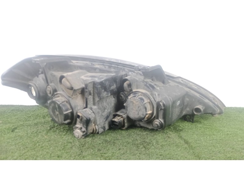 Recambio de faro izquierdo para ssangyong kyron 2.0 xdi referencia OEM IAM SIN REFERENCIA  HALOGENO