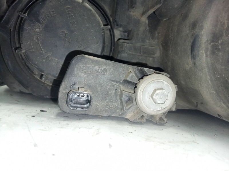 Recambio de faro derecho para hyundai sonata (nf) 2.0 crdi cat referencia OEM IAM SIN REFERENCIA HALOGENO 06-08