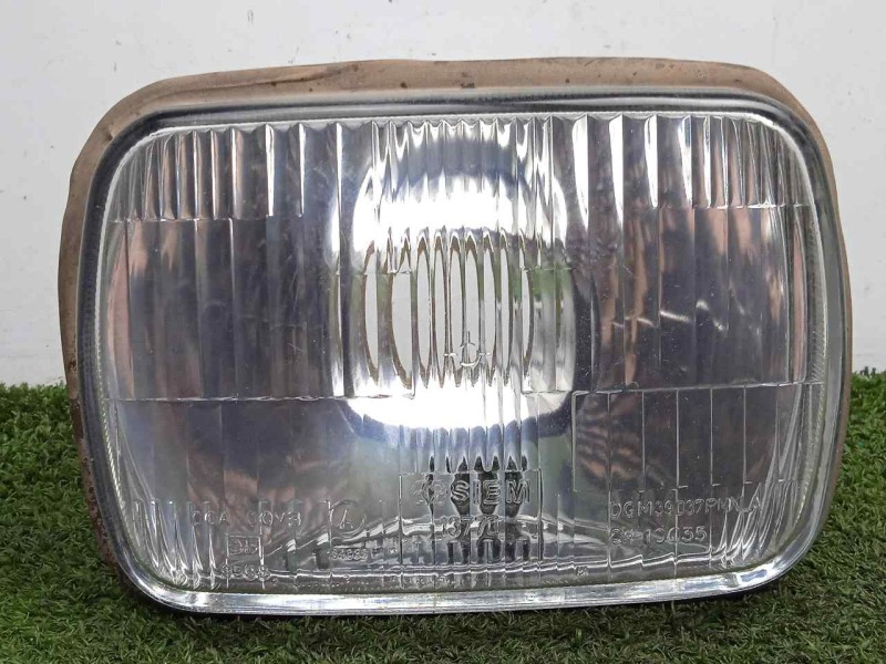 Recambio de faro derecho para vehiculos fuera decreto ley microcar / cuadriciclo / tricilo combustion referencia OEM IAM SIN REF