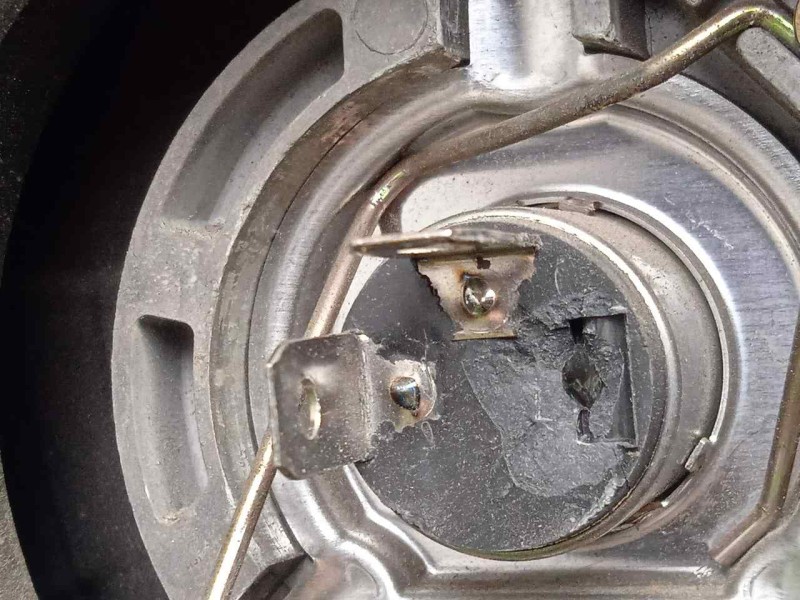 Recambio de faro izquierdo para hyundai accent (lc) 1.5 12v cat referencia OEM IAM  03-06 FONDO.CROMADO