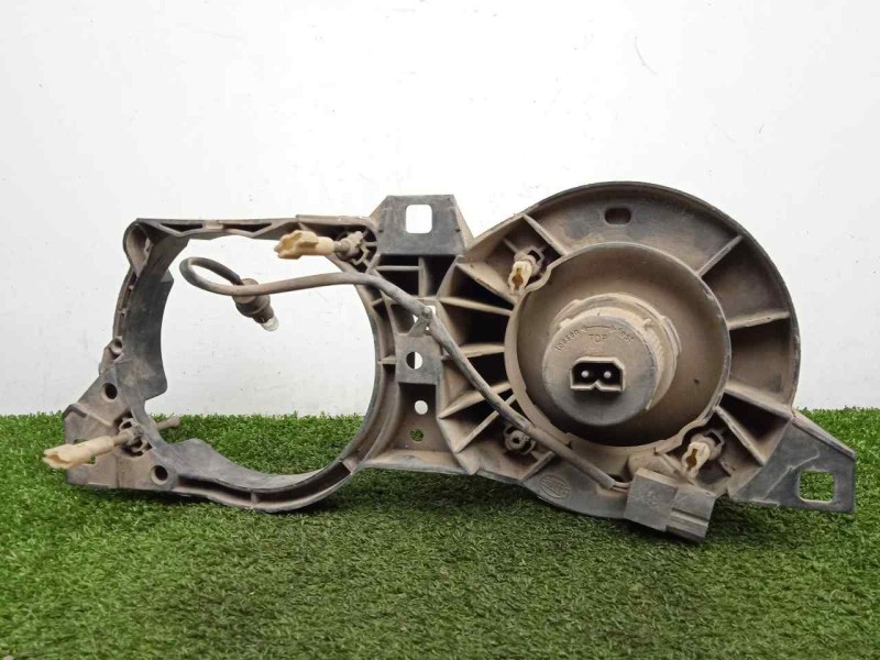 Recambio de faro izquierdo para bmw serie 3 berlina (e30) 2.0 referencia OEM IAM  INTERIOR 