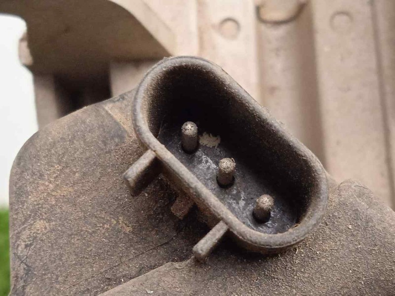 Recambio de faro izquierdo para daewoo nexia 1.5 16v cat referencia OEM IAM  95-00 