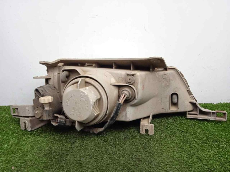 Recambio de faro izquierdo para daewoo nexia 1.5 16v cat referencia OEM IAM  95-00 