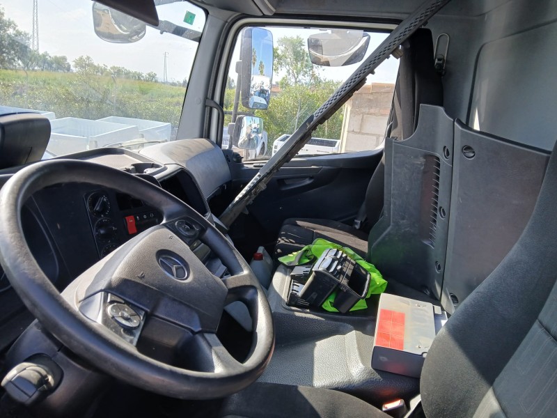 mercedes-benz atego del año 2016