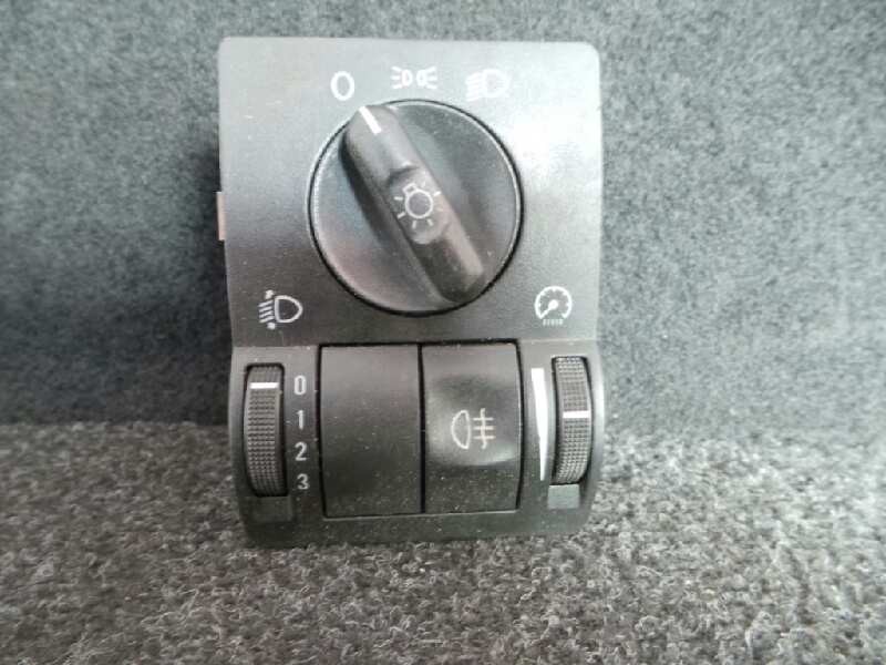 Recambio de interruptor luces para opel corsa c 1.7 16v di cat (y 17 dtl / lk8) referencia OEM IAM 0524119-9116613 CORSA.C 1.ANT