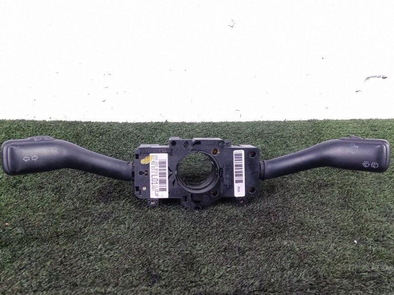 Recambio de mando luces para seat leon (1m1) 1.6 referencia OEM IAM 8L0953513G - 4B0O953503F  MANDO.DOBLE