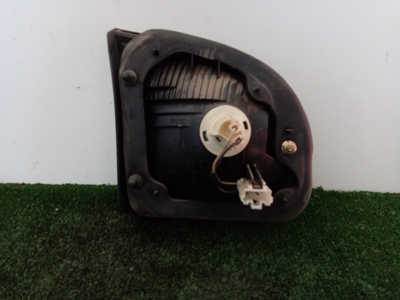 Recambio de piloto trasero derecho para daewoo lanos referencia OEM IAM  FONDO.NEGRO INTERIOR