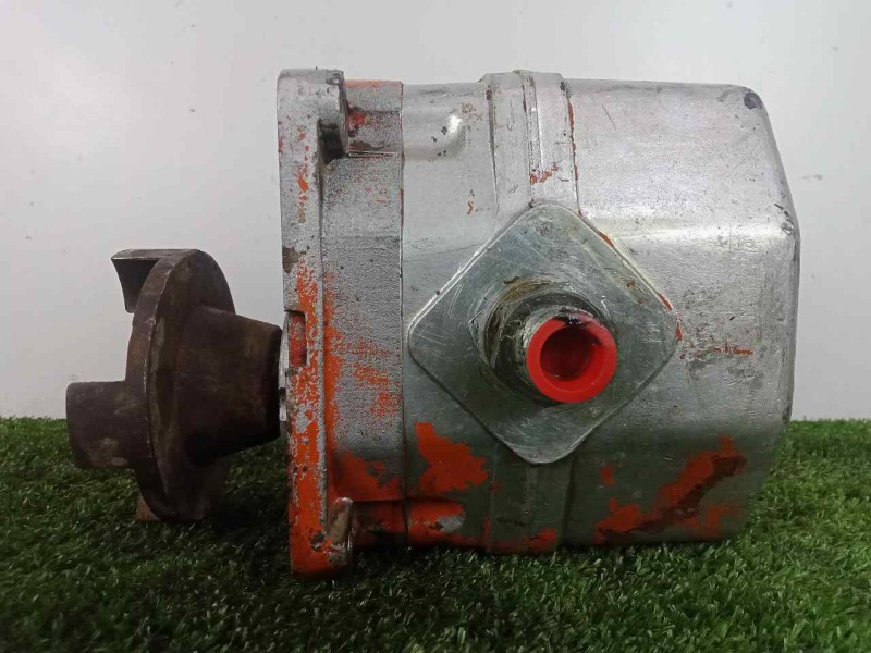 Recambio de bomba hidraulica para fiat 70c - 70-c 70 c - 6.9 c.c. referencia OEM IAM SIN REFERENCIA ROQUET 