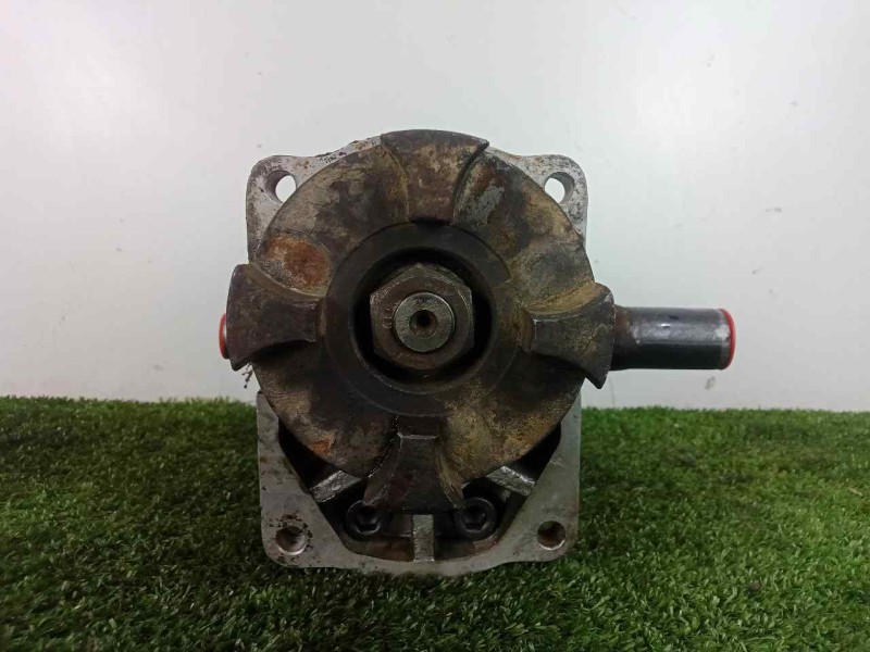 Recambio de bomba hidraulica para fiat 70c - 70-c 70 c - 6.9 c.c. referencia OEM IAM SIN REFERENCIA ROQUET 