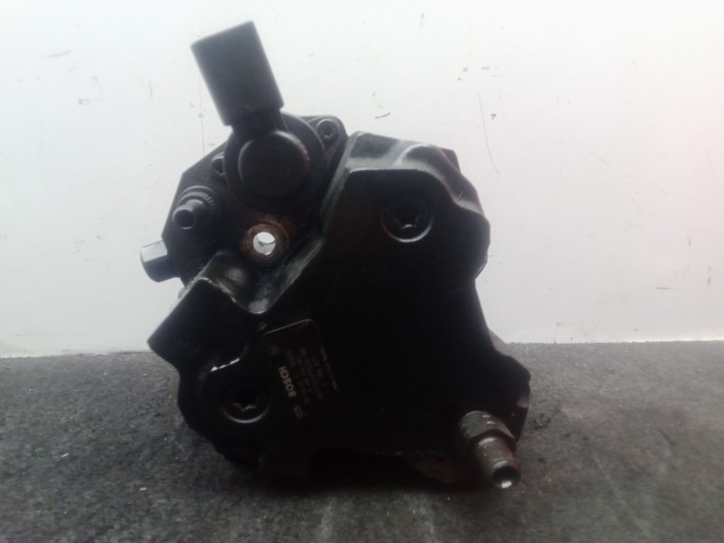 Recambio de bomba inyeccion para bmw 3 touring (e46) 320 d referencia OEM IAM 0445010045 2 PINES BOSCH