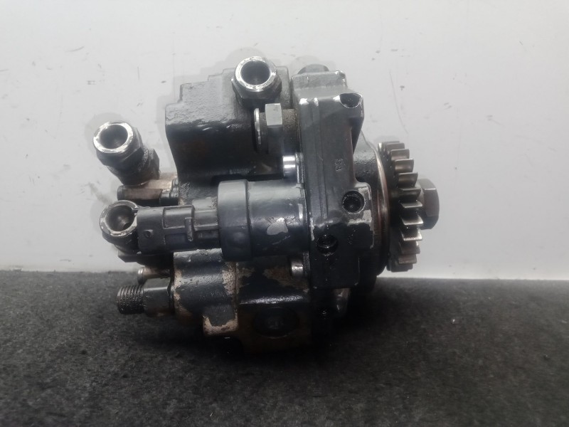 Recambio de bomba inyeccion para iveco eurocargo 5.9 diesel referencia OEM IAM 0445020007  