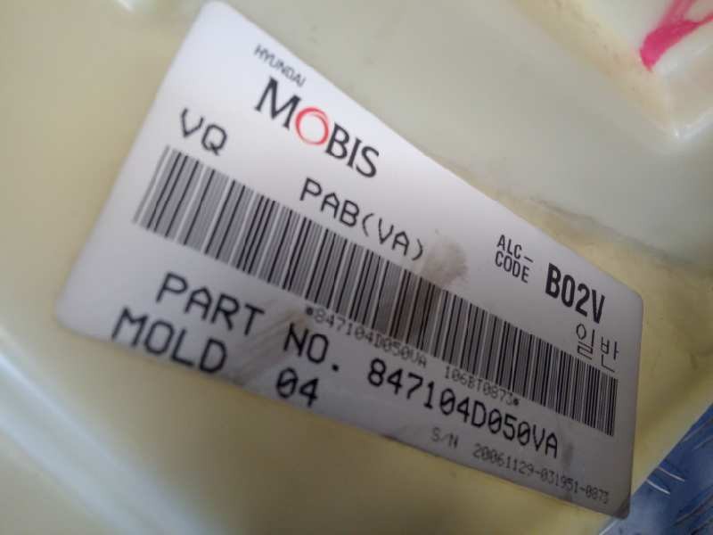 Recambio de salpicadero para kia carnival 2.9 crdi cat referencia OEM IAM 847104D050VA  