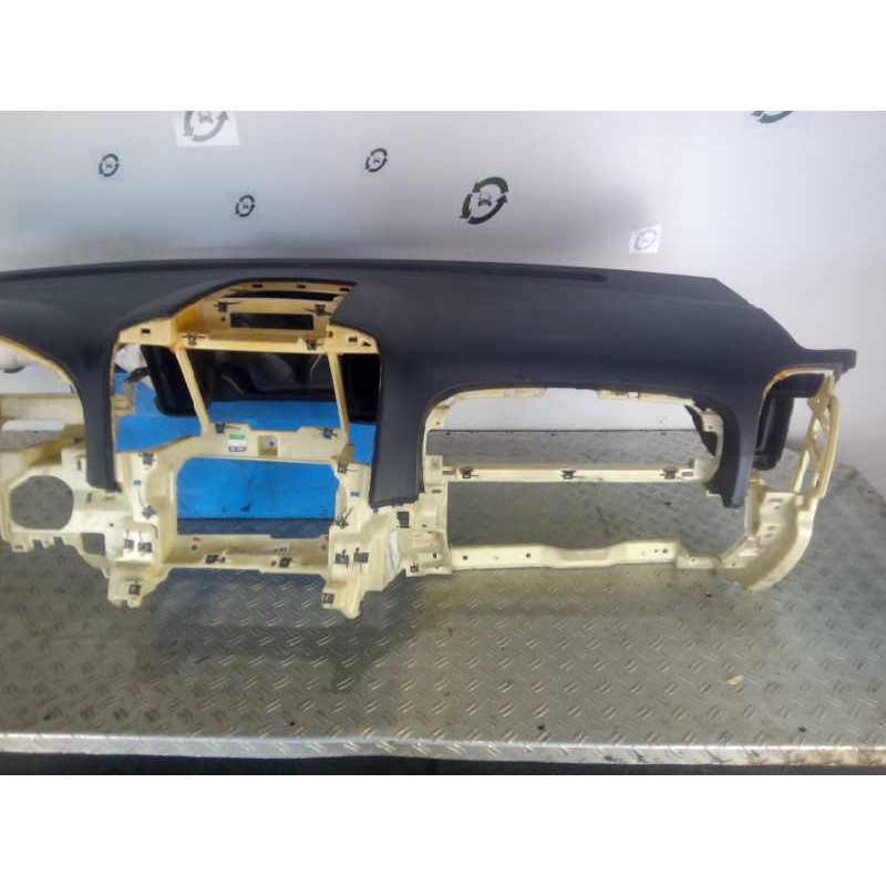 Recambio de salpicadero para kia carnival 2.9 crdi cat referencia OEM IAM 847104D050VA  