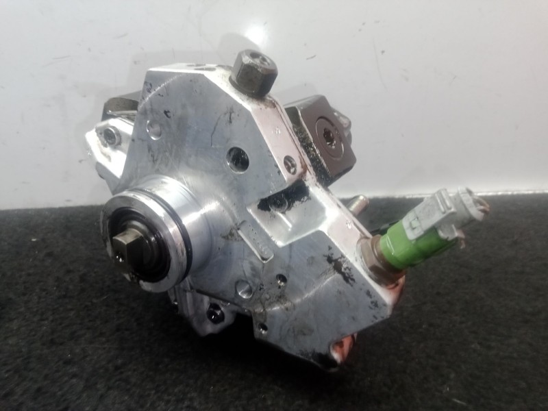 Recambio de bomba inyeccion para volvo s80 i (184) d5 referencia OEM IAM 0445010111 - 8692521  BOSCH