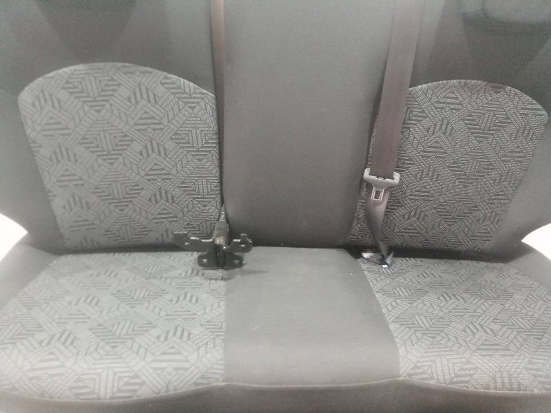 Recambio de asientos traseros para opel corsa e 1.4 referencia OEM IAM  TELA 