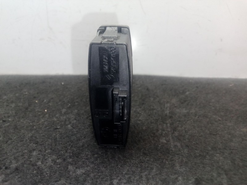 Recambio de warning para bmw 1 (e87) 118 d referencia OEM IAM 6131694560303 - 694560303 - 549529100  