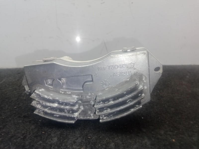Recambio de resistencia calefaccion para bmw 1 (e87) 118 d referencia OEM IAM 985464FH  VALEO