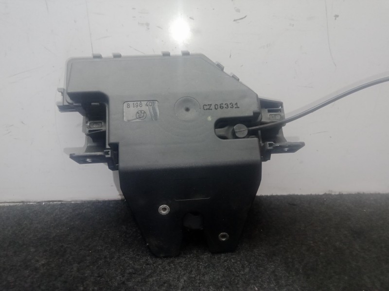Recambio de cerradura maletero / porton para bmw 1 (e87) 118 d referencia OEM IAM 8196401  