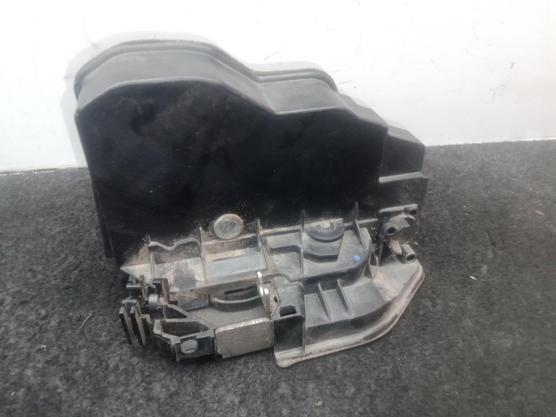 Recambio de cerradura puerta trasera izquierda para bmw 1 (e87) 118 d referencia OEM IAM 7167075  5 PINES