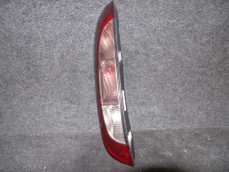 Recambio de piloto trasero izquierdo para opel corsa c 1.7 16v di cat (y 17 dtl / lk8) referencia OEM IAM  CORSA.C - 01-03 ROJO