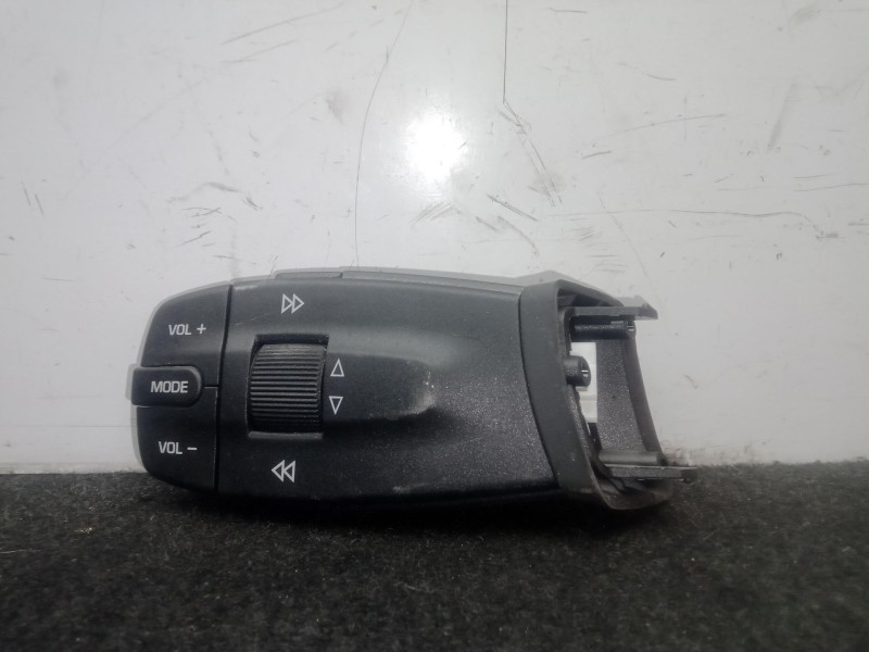 Recambio de mando multifuncion para seat ibiza iv (6j5, 6p1) 1.4 referencia OEM IAM 6J0959441  MANDO RADIO