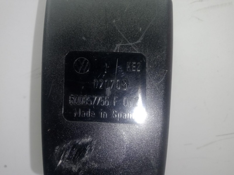 Recambio de enganche cinturon delantero derecho para seat ibiza iv (6j5, 6p1) 1.4 referencia OEM IAM 6Q0857756F  