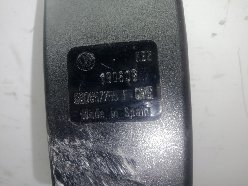 Recambio de enganche cinturon delantero izquierdo para seat ibiza iv (6j5, 6p1) 1.4 referencia OEM IAM 6Q0857755F  