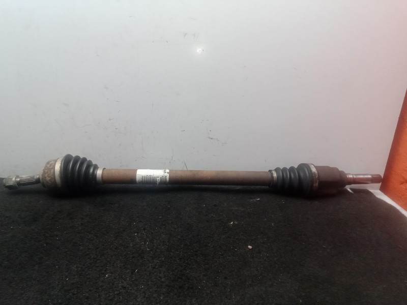 Recambio de transmision delantera derecha para peugeot 207 1.4 hdi referencia OEM IAM NO TIENE  