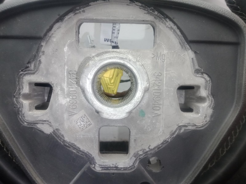 Recambio de volante para opel astra k (b16) 1.6 cdti (68) referencia OEM IAM 39058749  