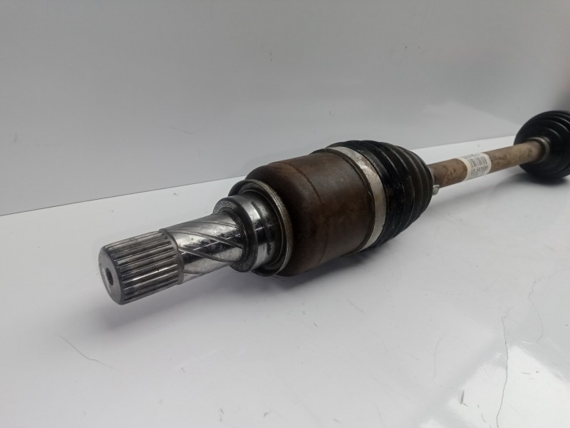 Recambio de transmision delantera izquierda para renault clio iii 1.2 referencia OEM IAM 8200341698  