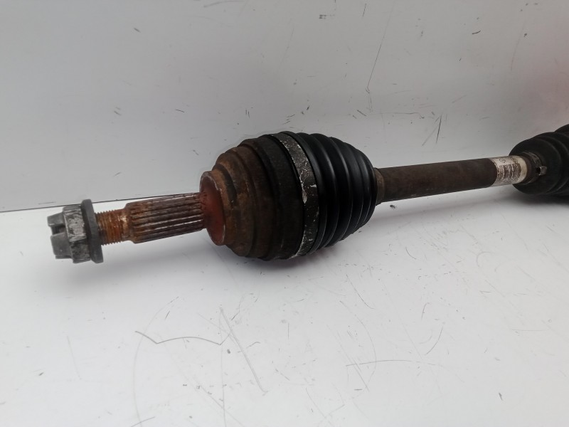 Recambio de transmision delantera izquierda para renault clio iii 1.5 dci diesel cat referencia OEM IAM 8200499585  