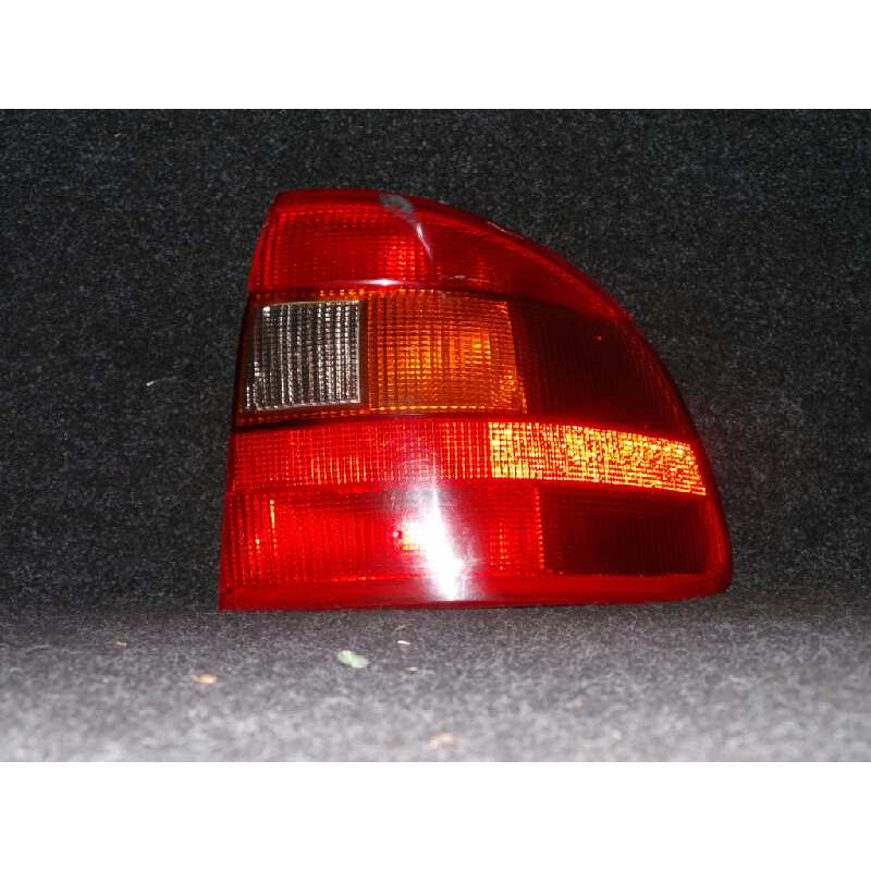Recambio de piloto trasero derecho para opel astra f berlina 1.4 16v referencia OEM IAM  ASTRA.F - 2.SERIE 4.PUERTAS