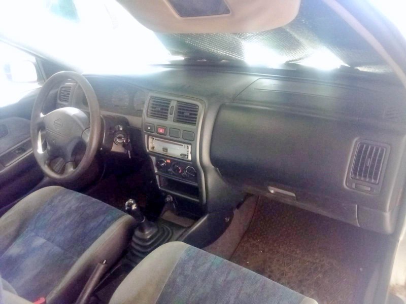 nissan almera i (n15) del año 2000